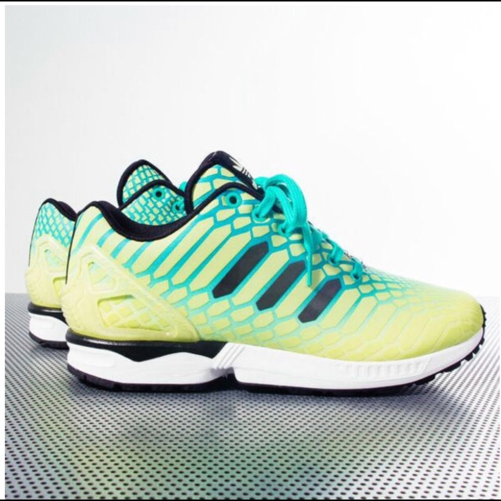 Adidas Men's ZX Flux Running Shoe 7.5 glow